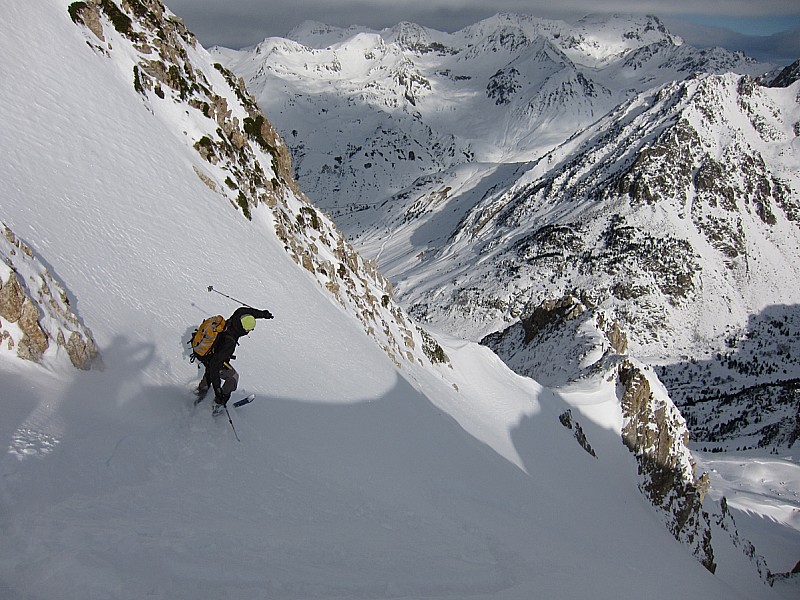 Romain : sur le haut du couloir