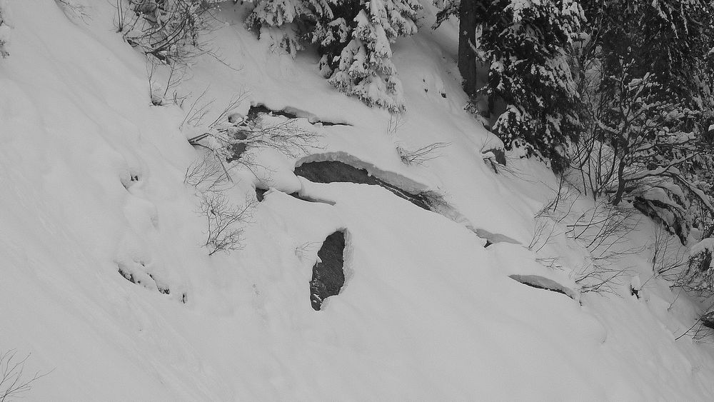 #4 Bec Charvet combe Nord : les traditionelles gueules de baleine de la combe Nord Bec Charvet combe Nord : les traditionelles gueules de baleine de la combe Nord