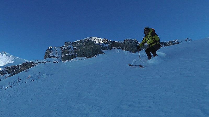 Domi à l'attaque sous les barres du Mounier