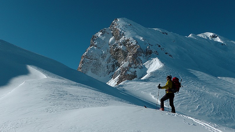 Majestueuse arête de la Cime Rocamaire, sous le col de Crous, 