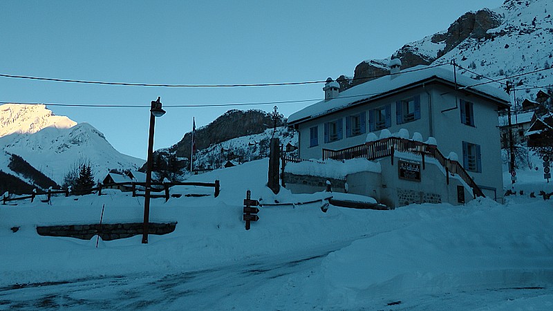 Ambiance blanche et glaciale à Roya