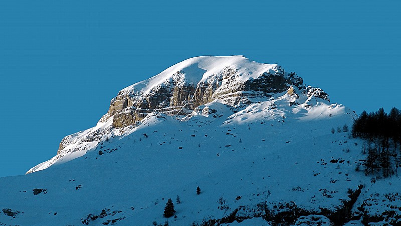 Les sommets sont plâtrés, Mt Ferant