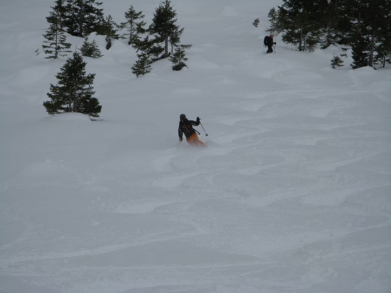 #7 Coillu à Bordel : Chech en action ... avec skis droits s Coillu à Bordel : Chech en action ... avec skis droits s'il vous plait !