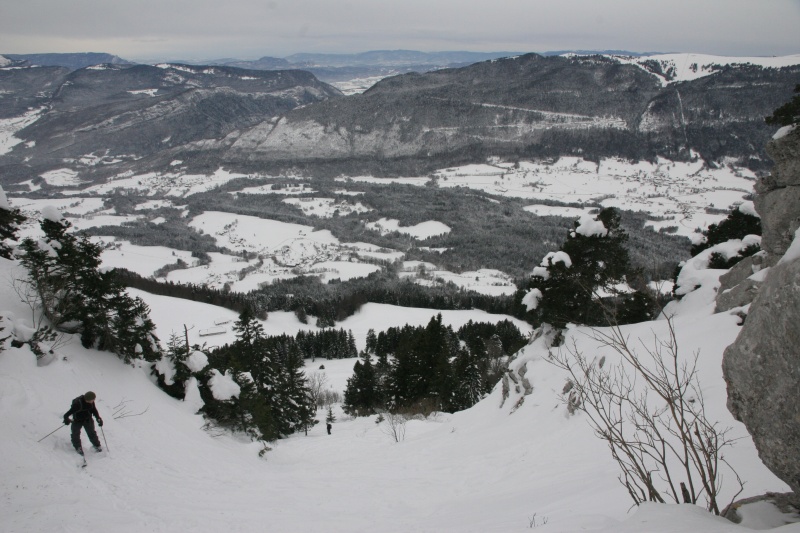 #4 Descente : sous les contreforts du Roc des Boeufs Descente : sous les contreforts du Roc des Boeufs