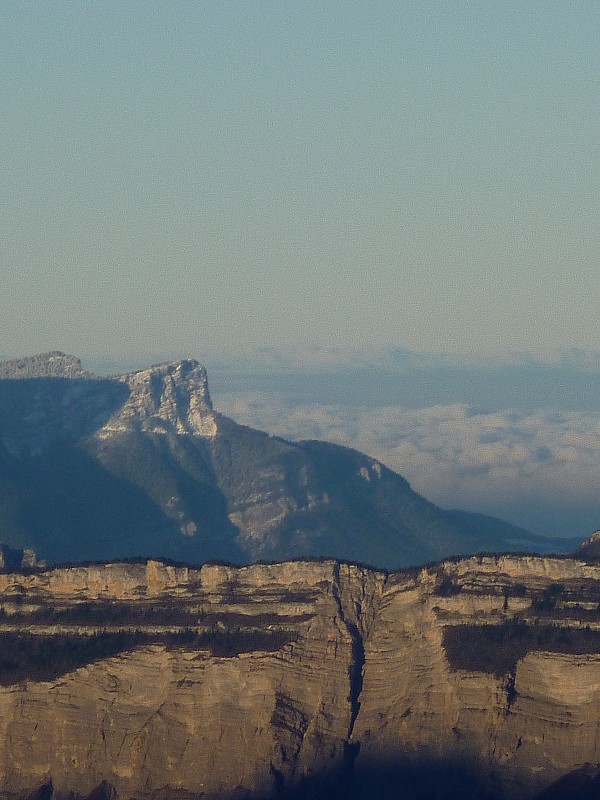 Le Bec de l'Orient : Pendant un instant il rêve et se croit Le Mont Aiguille