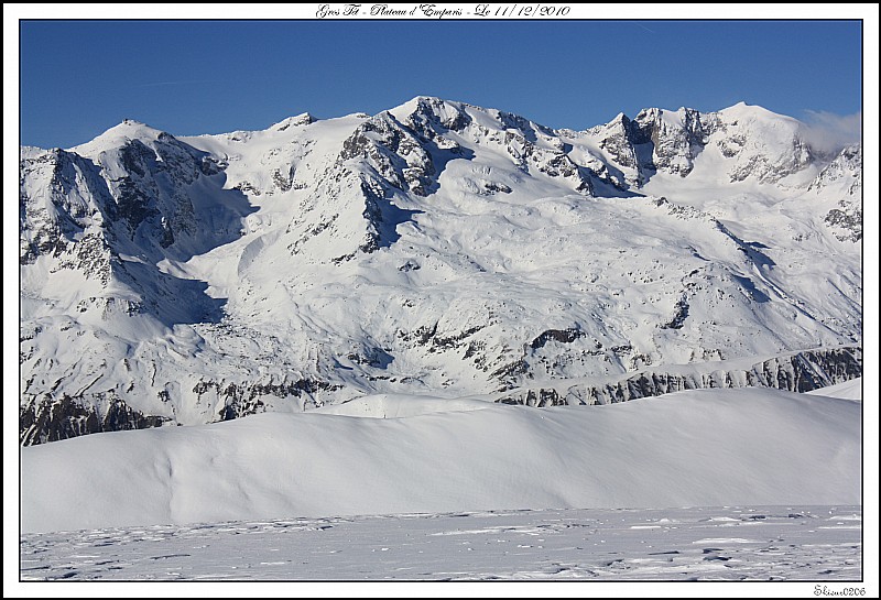 #8 Les Grandes-Rousses : Etat d Les Grandes-Rousses : Etat d'enneigement : Pic du lac blanc, Pic Bayle et Pic de l'Etendard.