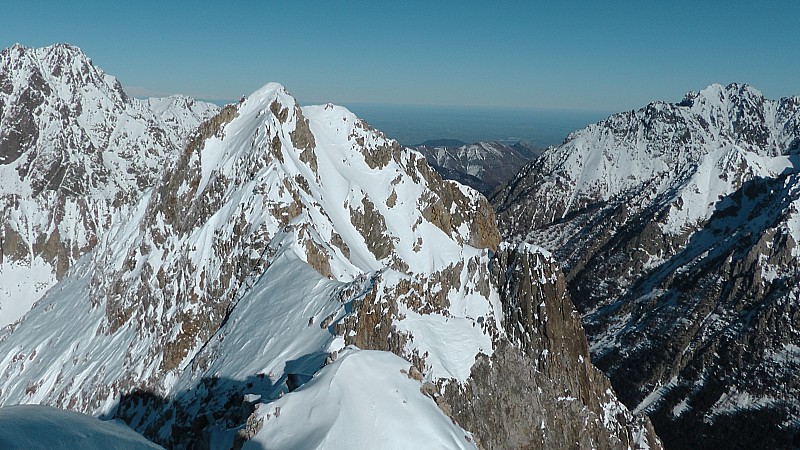 et vue imprenable sur le Mt Rose à 250 Km !
à Gauche derrière le Mt Matto