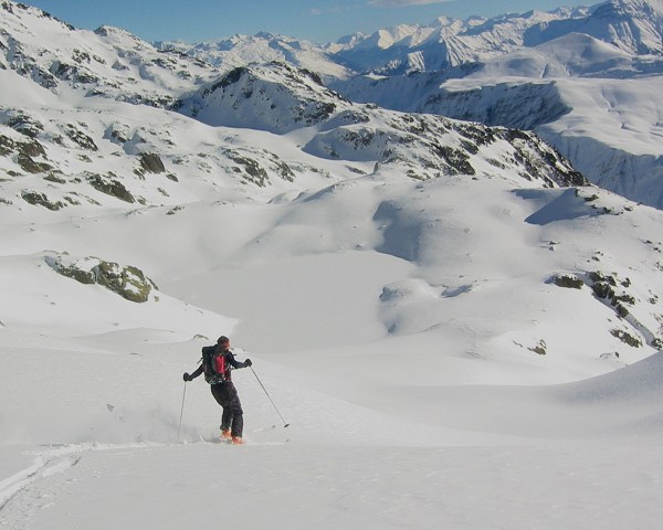 Lac de la Croix : En descendant du col de la Croix vers le lac de la Croix