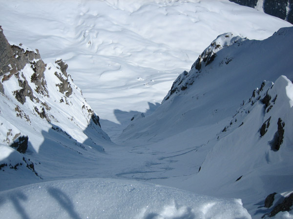 #6 Couloir N de la Roche à Thomas : Le joli couloir N de la Roche à Thomas : une seule trace ! On va pouvoir envoyer ! Couloir N de la Roche à Thomas : Le joli couloir N de la Roche à Thomas : une seule trace ! On va pouvoir envoyer !