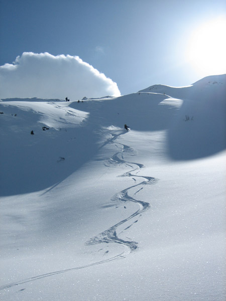 #10 Descente vers Laval : Dans la descente vers Laval, sous la Crête du Gros Rioux ! Une neige de rêve :o))) Descente vers Laval : Dans la descente vers Laval, sous la Crête du Gros Rioux ! Une neige de rêve :o)))