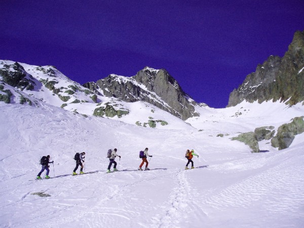 #2 Montée dans la combe sud : Aprés le replat du lac, le cheminement est évident jusqu Montée dans la combe sud : Aprés le replat du lac, le cheminement est évident jusqu'au col du Belvédére