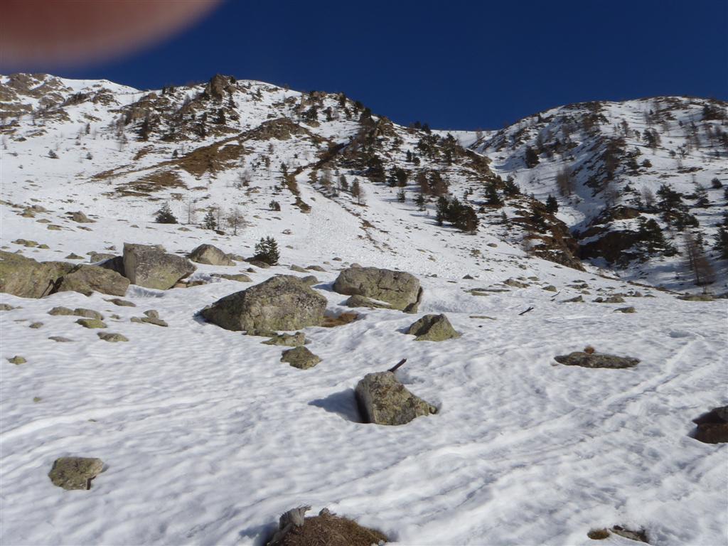 #1 Face ouest du Balaour : Que de rochers... Face ouest du Balaour : Que de rochers...