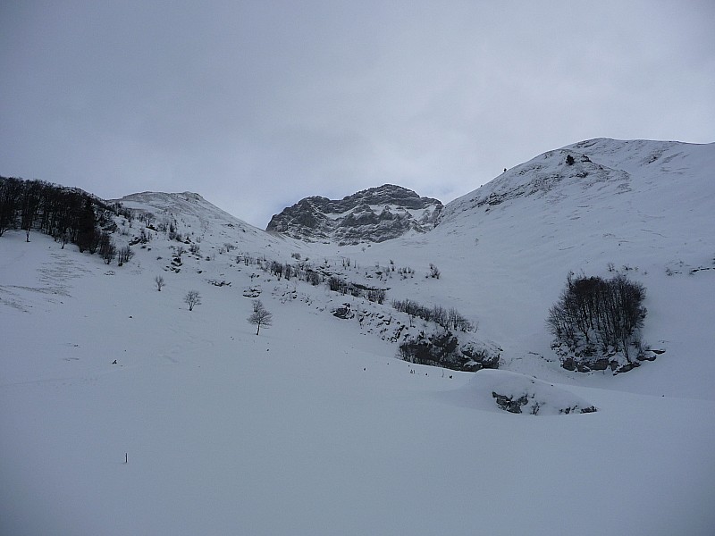 Combe Massoly : 2 skieurs sont passés quelques jours auparavant.