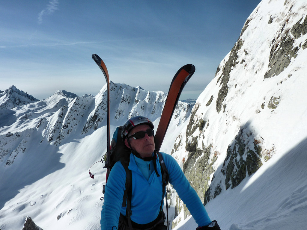#8 Dans la deuxième moitié : Avec toujours les couloirs de Colomban en arrière plan. Dans la deuxième moitié : Avec toujours les couloirs de Colomban en arrière plan.
