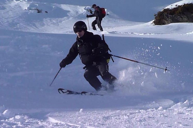 #8 Descente : Alban dans la poudre Descente : Alban dans la poudre