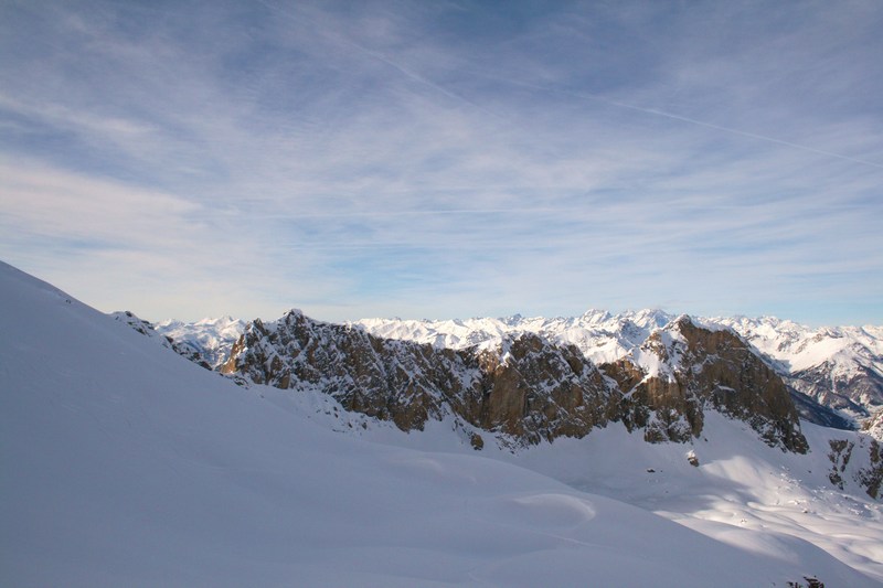 #8 La crête de la Selle : s La crête de la Selle : s'étire devant les Écrins
