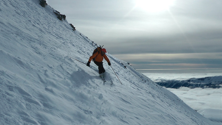 #30 Descente magnifique sur fond de mer de nuage Descente magnifique sur fond de mer de nuage