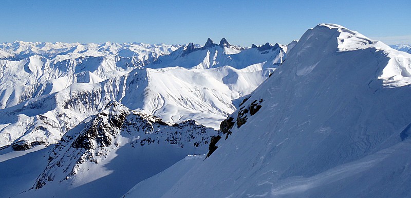 #15 Sommet Etendard : panorama depuis le collu (point de jonction arête SE) Sommet Etendard : panorama depuis le collu (point de jonction arête SE)