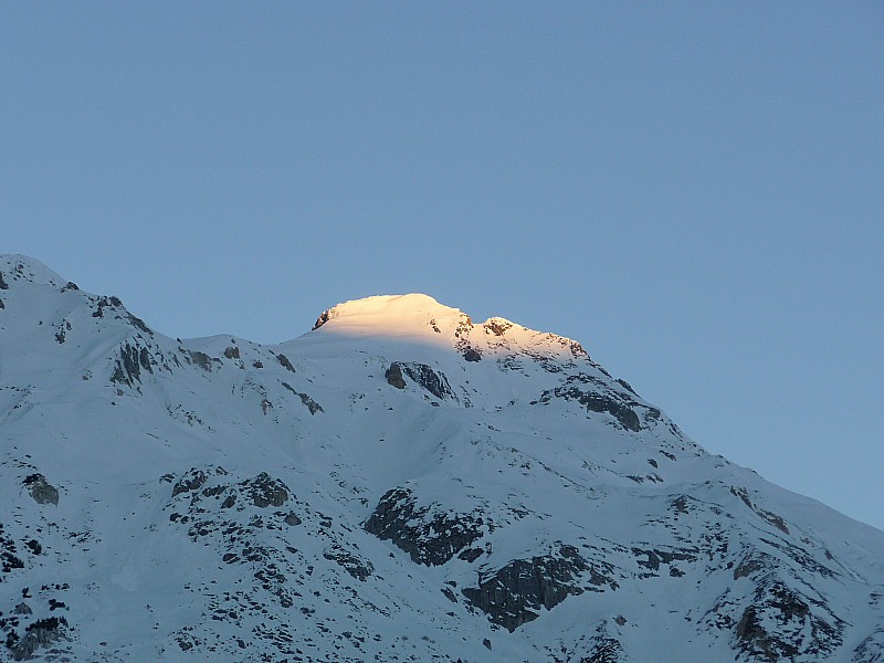 #1 Grand Perron : Le soleil approche Grand Perron : Le soleil approche