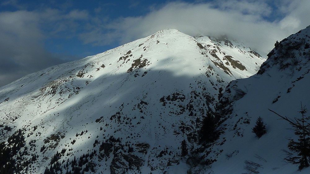 #1 Jas des Lièvres : derniers rayons de soleil sur la face sud Jas des Lièvres : derniers rayons de soleil sur la face sud
