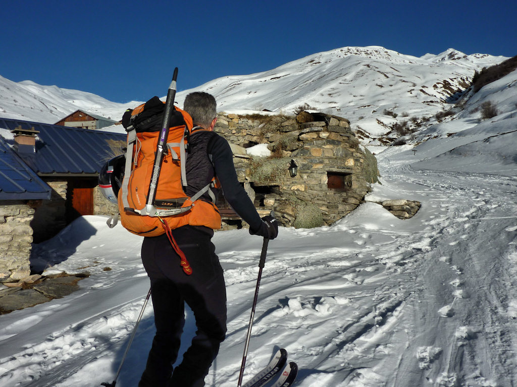 #4 Pas âme qui vive : Village désert à cette saison. Pas âme qui vive : Village désert à cette saison.