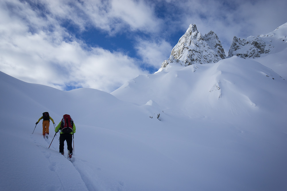 Sous le Col des Aiguillons : on tire un peu la langue