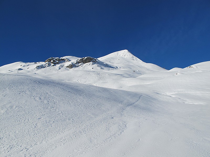 #1 Sommet de la gardette : Le sommet en montant, depuis la cote 1800 m environ. Sommet de la gardette : Le sommet en montant, depuis la cote 1800 m environ.