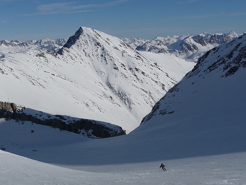 #11 Le glacier, suite et fin : courbes appréciées car nouveaux skis, c Le glacier, suite et fin : courbes appréciées car nouveaux skis, c'est le pieds !!!! ( qui n'as pas apprécié )