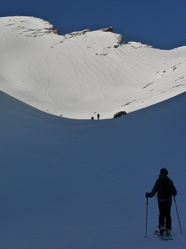 #8 Accès au glacier Lombard : l Accès au glacier Lombard : l'accès est long et donc très propice à la recherche d'une suite logique à " la pnte d'Henry Salvador Dali Bababeloued..."