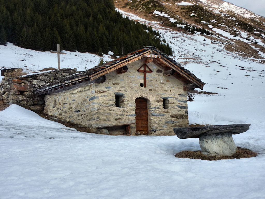 #12 Foran : La chapelle Saint Guérin. Foran : La chapelle Saint Guérin.