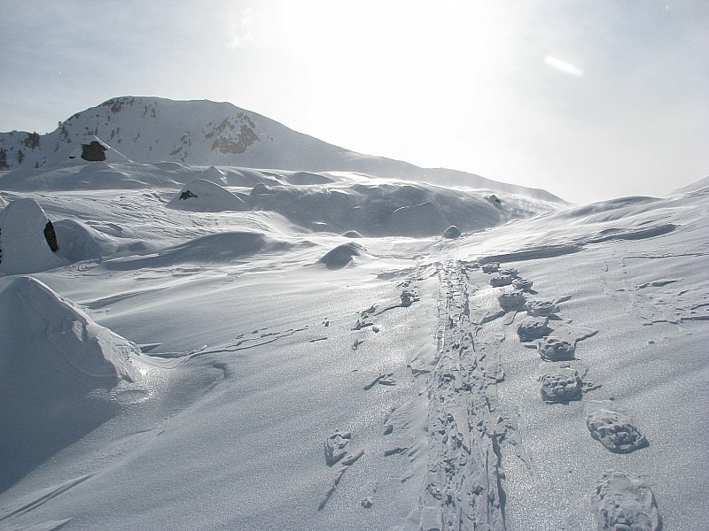 #3 rail de la montée : et pas de raquetteur fossilisés par le vent sous le col de la Valette rail de la montée : et pas de raquetteur fossilisés par le vent sous le col de la Valette