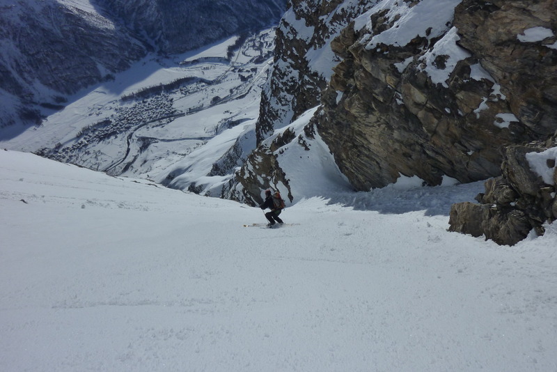 #12 Dom Juan Maurice : Enfin chacun son tour dans ce couloir très esthétique Dom Juan Maurice : Enfin chacun son tour dans ce couloir très esthétique