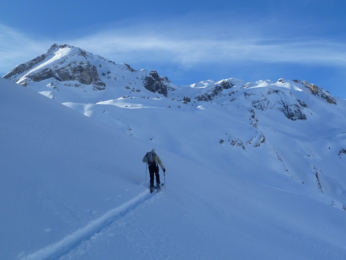 Grand Perron des Encombres : A la trace pour remonter au Perronnet.