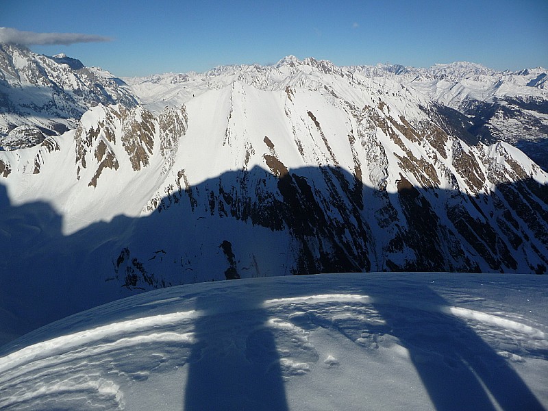 #15 Mont Belleface : Le vallon de Youla, juste dessous et la Tête des Vieux en face, très fréquentée en ce moment... Mont Belleface : Le vallon de Youla, juste dessous et la Tête des Vieux en face, très fréquentée en ce moment...