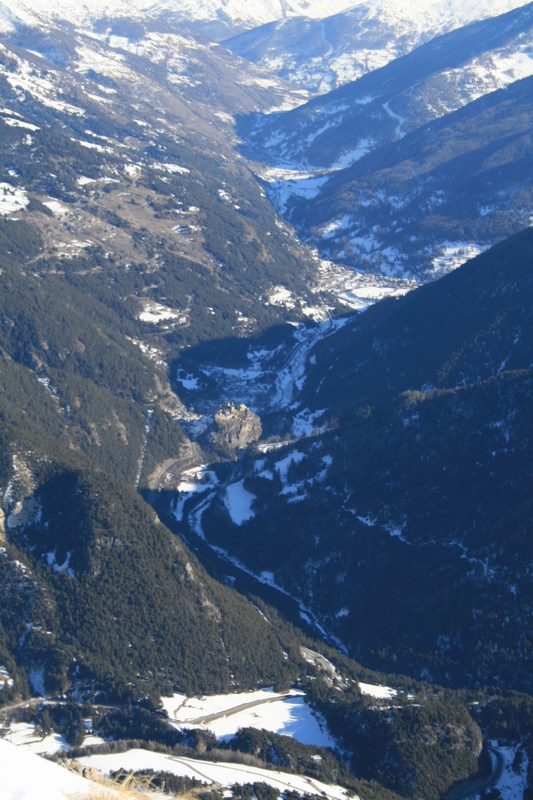 #9 Château Queyras : comme une île au soleil. Château Queyras : comme une île au soleil.