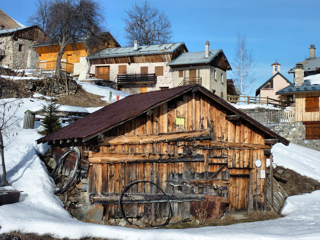 #16 Deux Nants : Le dernier hameau avant de rejoindre le parking. Deux Nants : Le dernier hameau avant de rejoindre le parking.