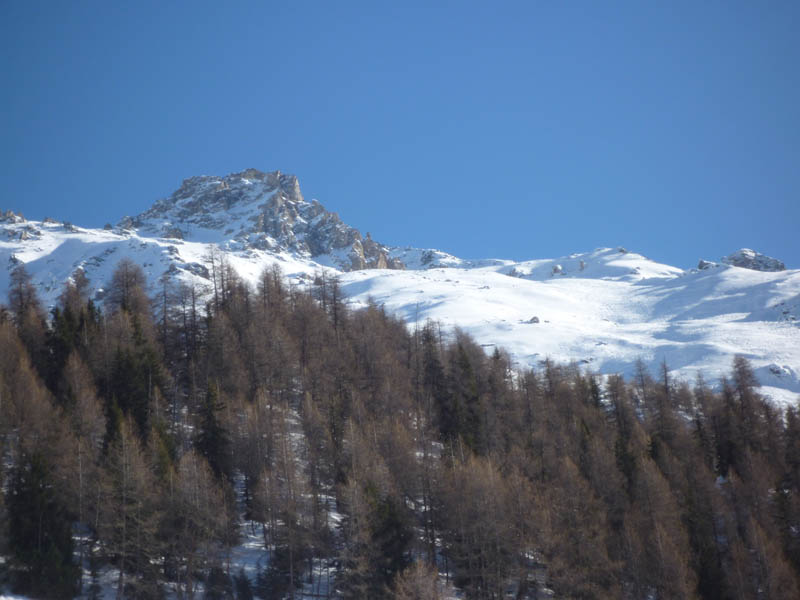 #14 vue d vue d'ensemble : Le sommet depuis la bas.