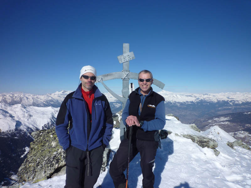 #7 Le sommet : Olivier et Didier au sommet. Le sommet : Olivier et Didier au sommet.