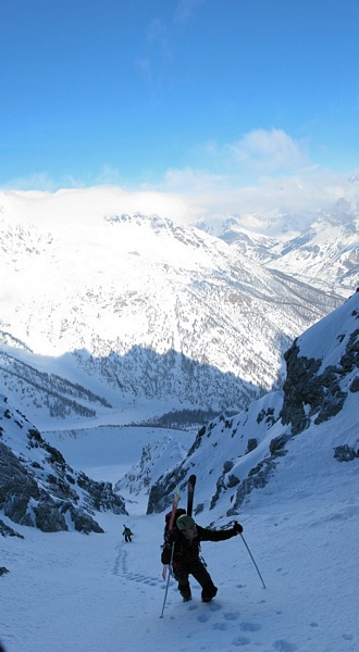 #4 Aux 2/3 du couloir : Nico dans la trace (bon ok il a tracé une bonne moitié...) Aux 2/3 du couloir : Nico dans la trace (bon ok il a tracé une bonne moitié...)