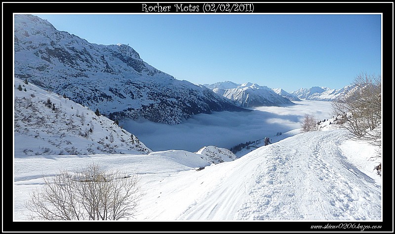 #1 Le vallon au dessus de la mer de nuages. Le vallon au dessus de la mer de nuages.