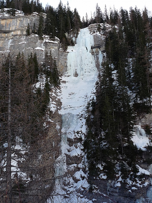 #10 téte ronde de valloar : La cascade de Gialorgues. téte ronde de valloar : La cascade de Gialorgues.