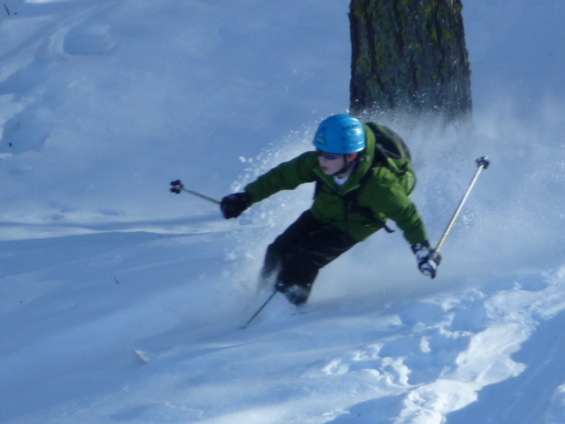 #10 Aunos : Vas-y Nico, envoie du bois ! Tu l Aunos : Vas-y Nico, envoie du bois ! Tu l'as mérité cette descente !