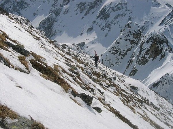 arête : Mick remonte l'arête sud des grands moulins