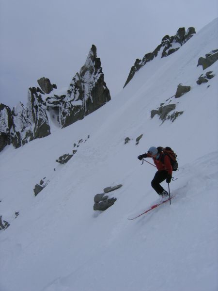 #3 Couloir NW : Pente courte mais soutenue Couloir NW : Pente courte mais soutenue