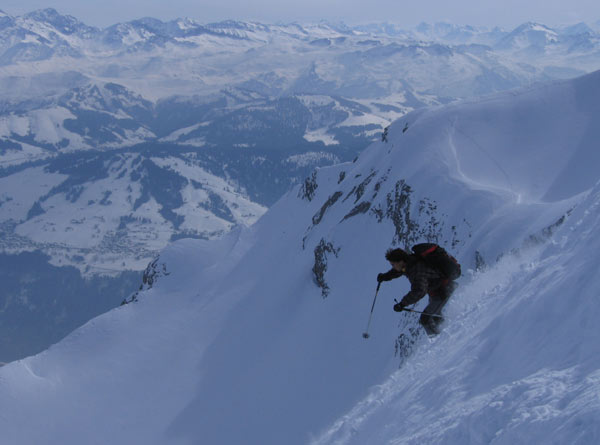 #1 Départ du Couloir NE : Yann en action Départ du Couloir NE : Yann en action