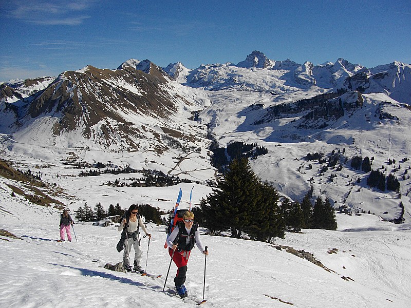 Aiguille Verte : les filles en route vers le sommet