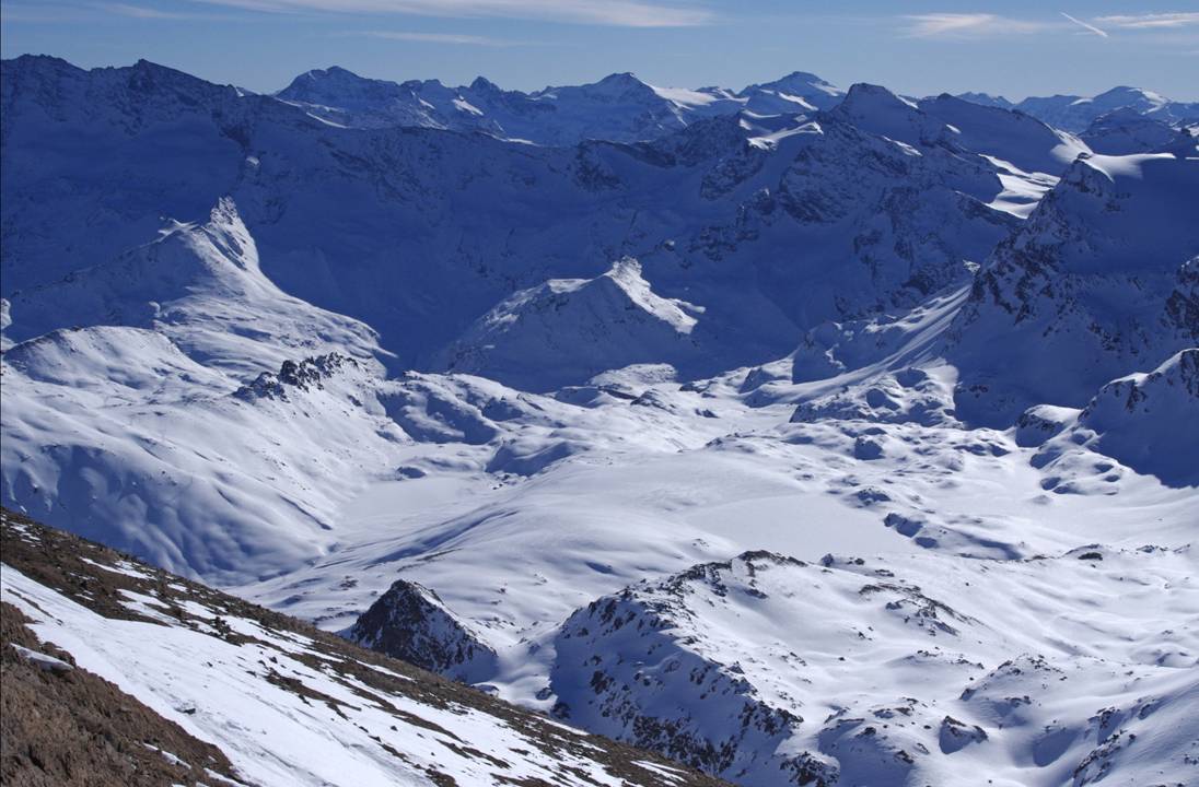 #8 Colle Nivolet : Les grands espaces du Colle Nivollet... butent sur les Levanna et la Grande Aiguille Rousse. Colle Nivolet : Les grands espaces du Colle Nivollet... butent sur les Levanna et la Grande Aiguille Rousse.