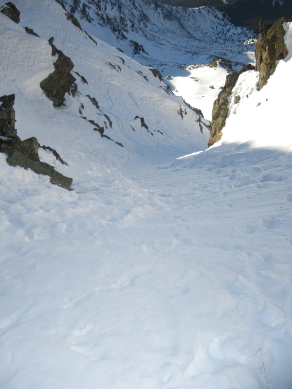 #2 photo3 : le couloir vu du dessus ac les "belles" traces de descente en escalier photo3 : le couloir vu du dessus ac les "belles" traces de descente en escalier