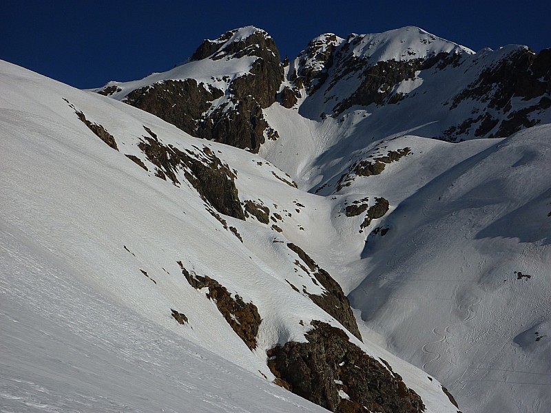 #6 têtes de mal cros : 2 skieurs dans la grande pente têtes de mal cros : 2 skieurs dans la grande pente