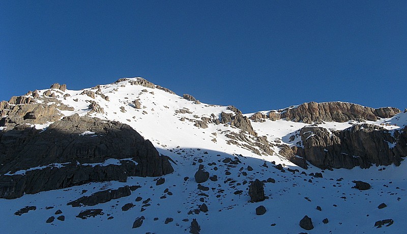 #2 Condamine SE pente finale : Transfo encore bien dure vers 10h et crampons bien utiles pour la sortie! Condamine SE pente finale : Transfo encore bien dure vers 10h et crampons bien utiles pour la sortie!